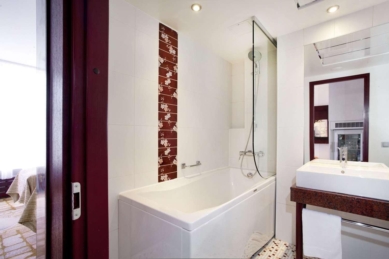 Hotel Nordic Forum 4*